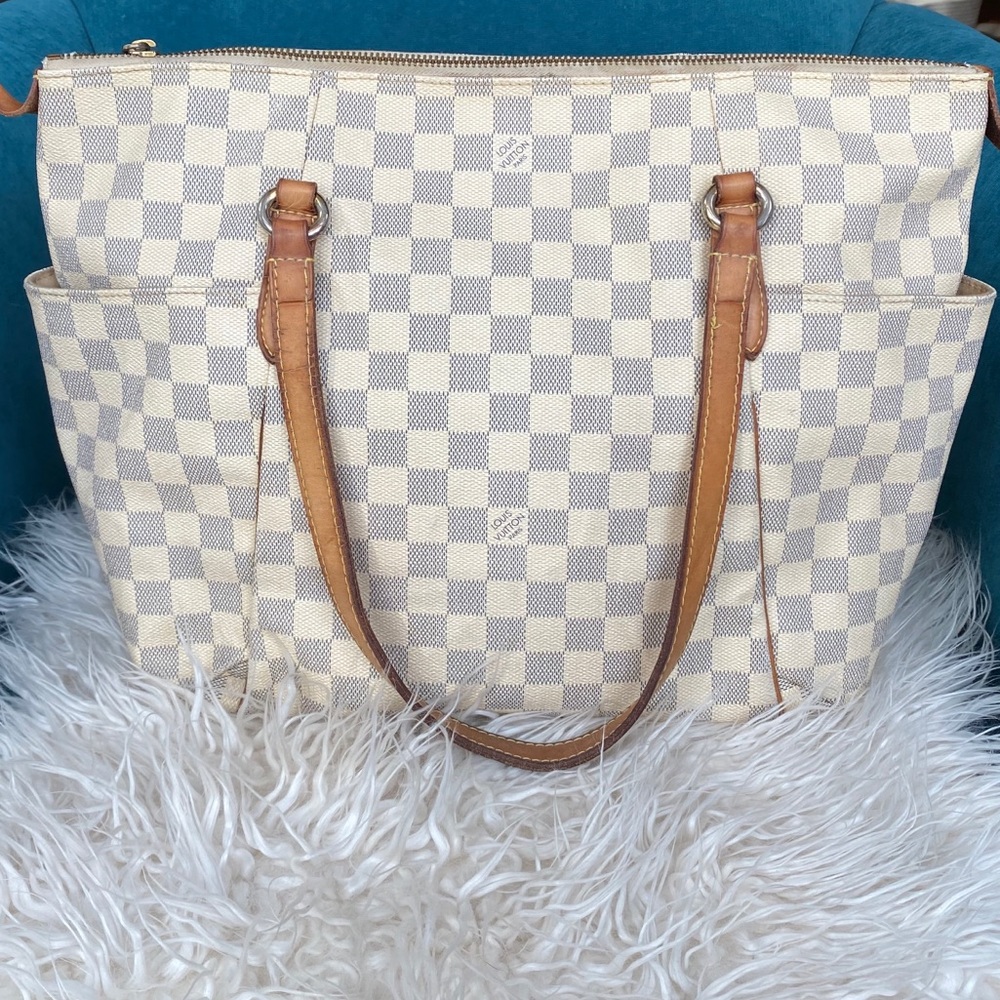 Authentic Louis Vuitton Totally MM Damier Azure